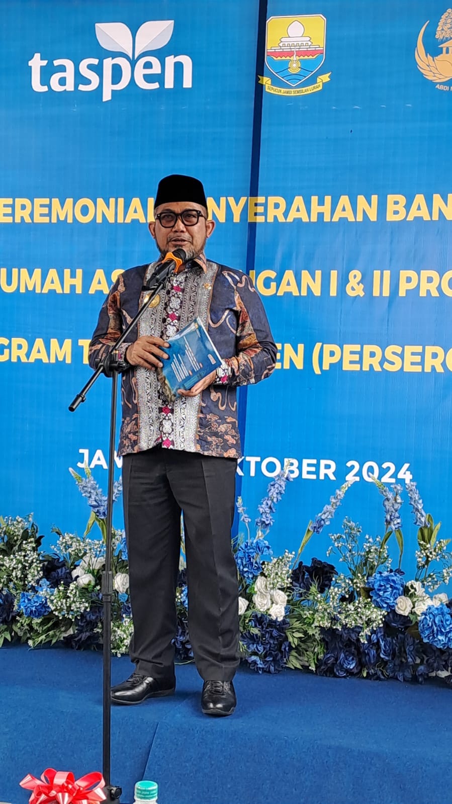 Pemprov Jambi dan PT Taspen Serahkan Bantuan Bedah Rumah Untuk ASN