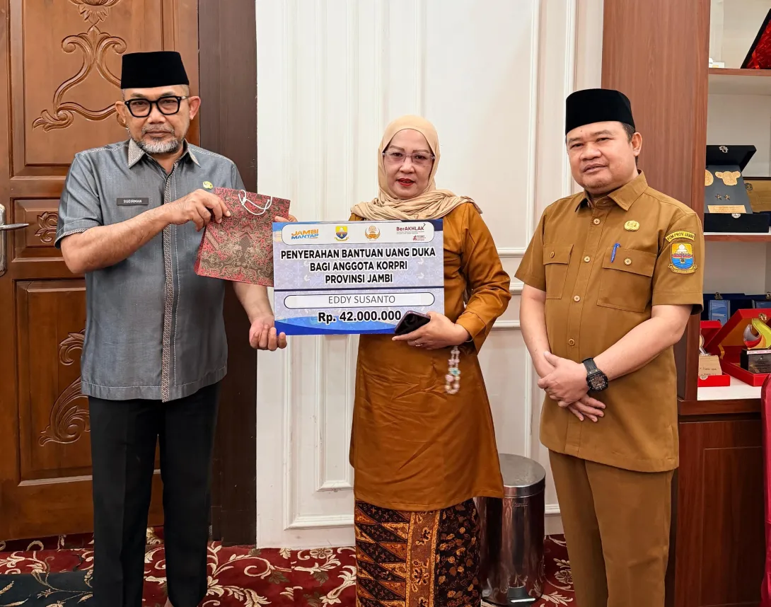 Penyerahan Bantuan Uang Duka Bagi Anggota Korpri Provinsi Jambi